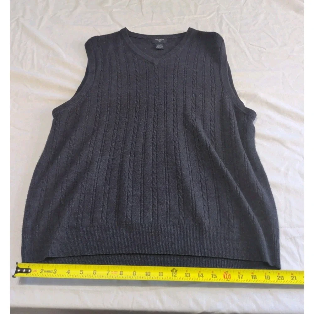 Dockers Cable Knit Sweater Vest Men's Size XL Navy Blue Preppy Office Academia